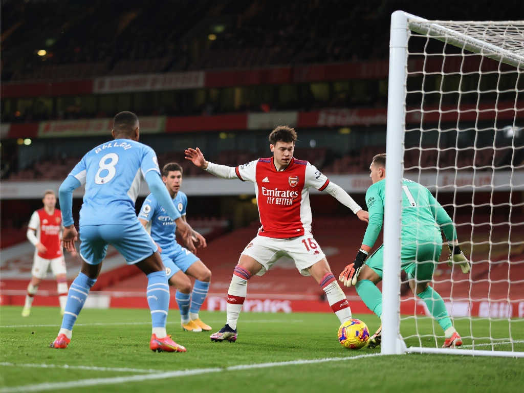 用遥控车进 用遥控车进