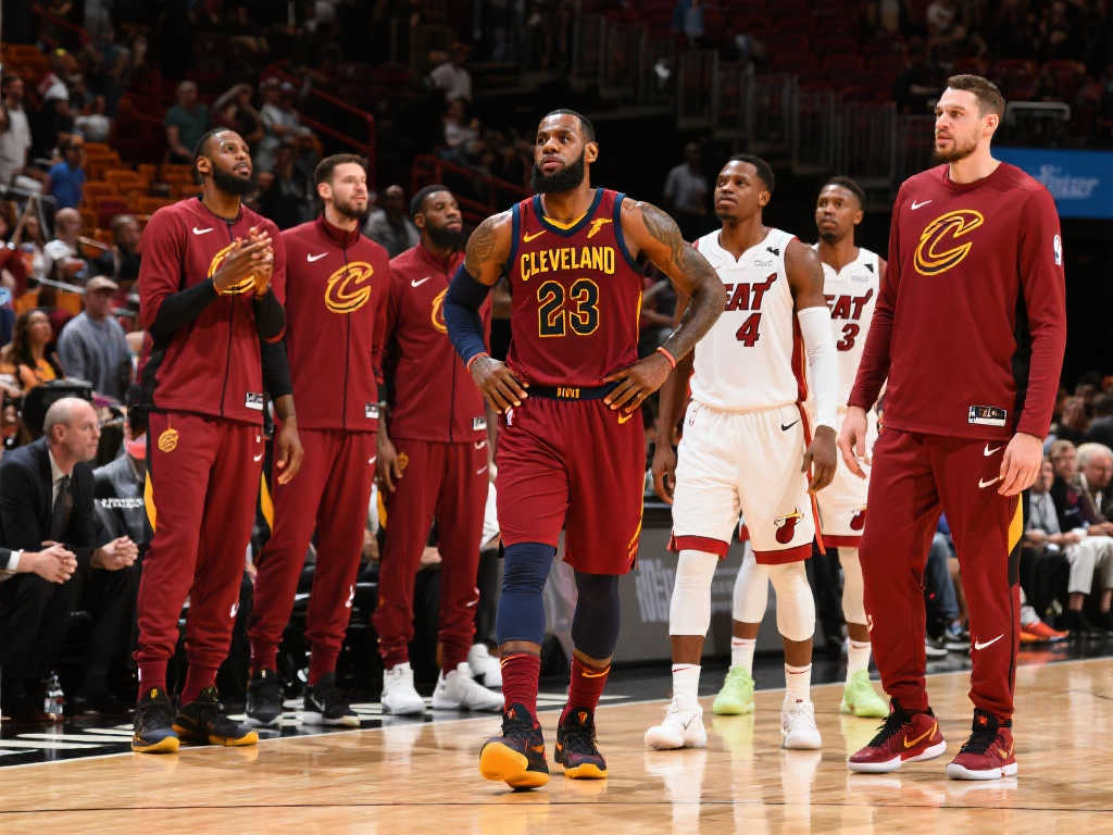 积分榜首位 积分榜首位